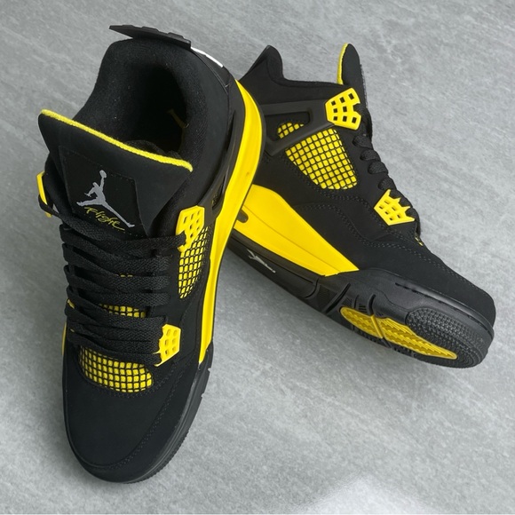 Jordan 4 Retro’Yellow Thunder’-Men’s Black and Yellow Sneakers - Picture 1 of 6